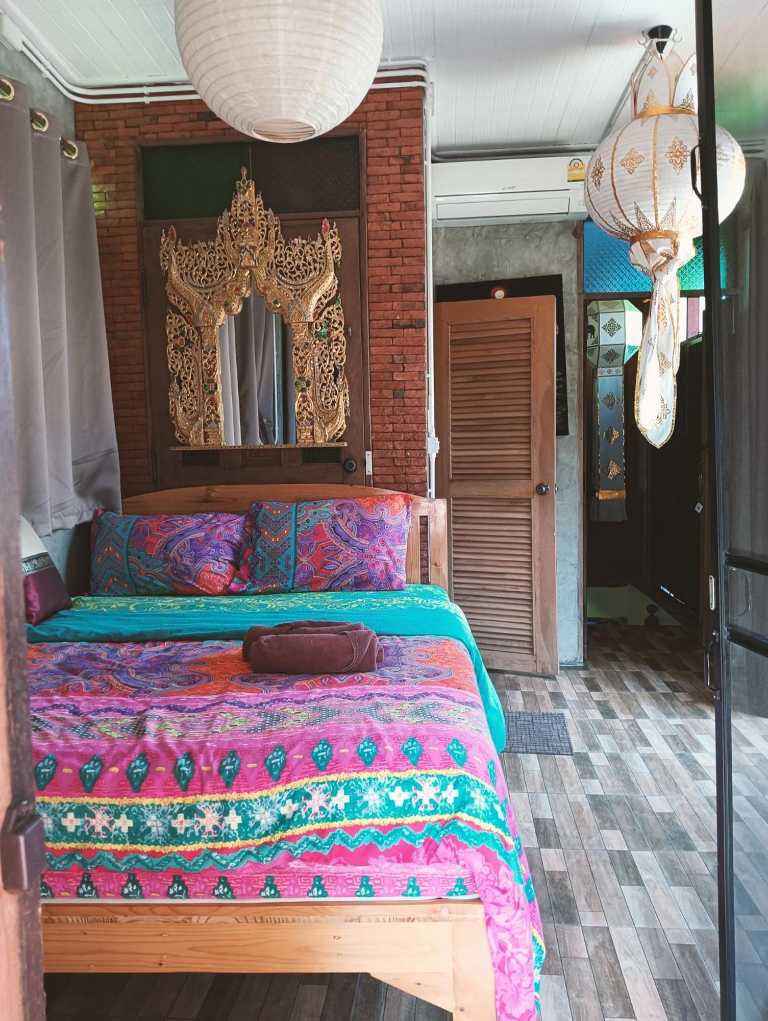 Huen Chiang Man Hostel (Adults Only) Chiang Mai Exterior photo