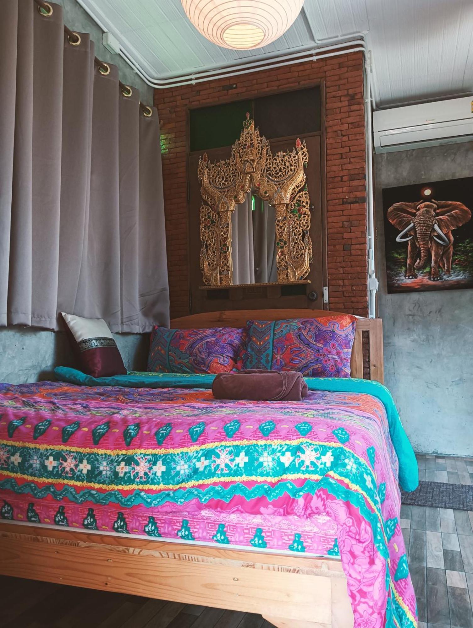Huen Chiang Man Hostel (Adults Only) Chiang Mai Exterior photo