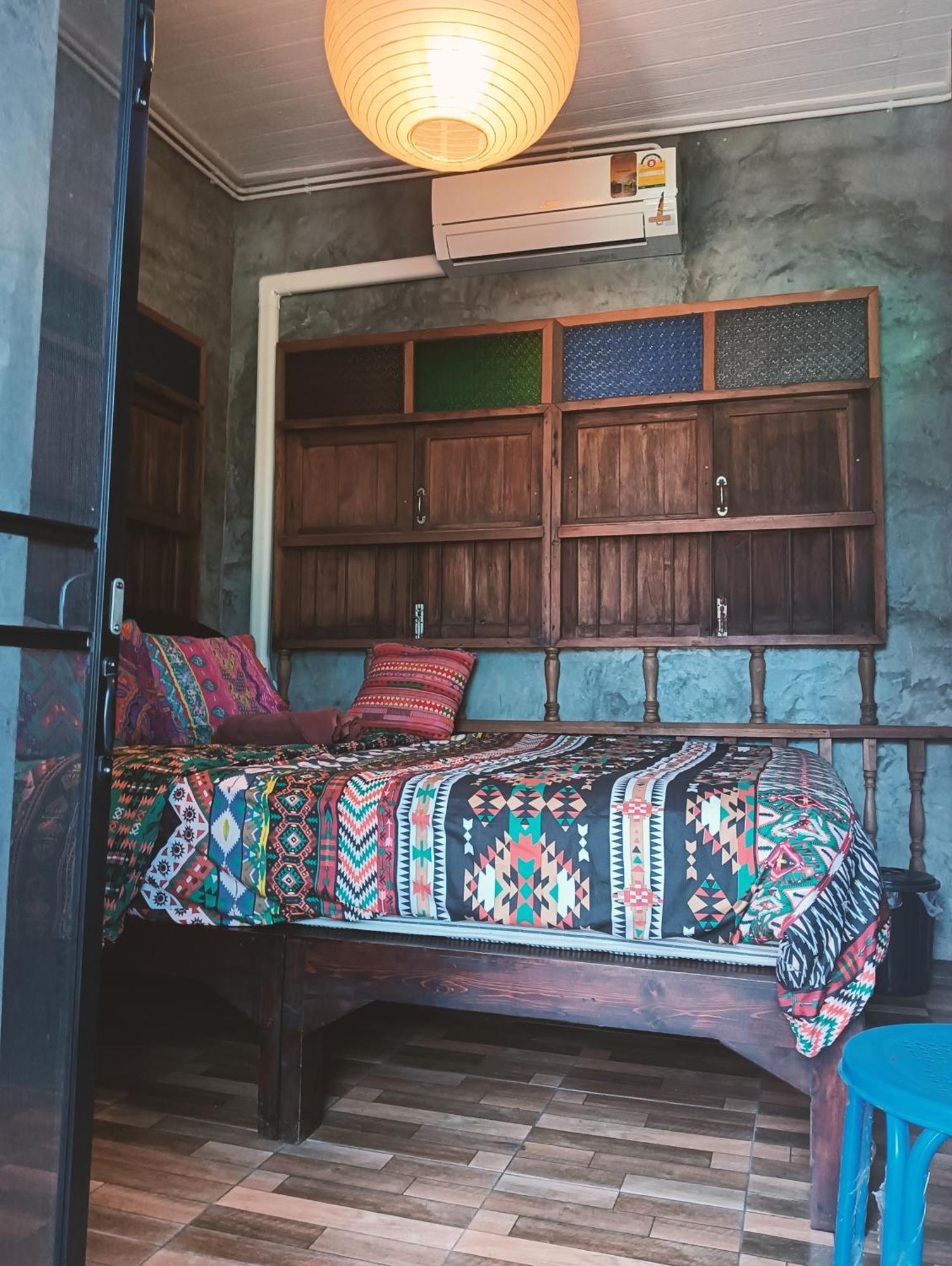 Huen Chiang Man Hostel (Adults Only) Chiang Mai Exterior photo