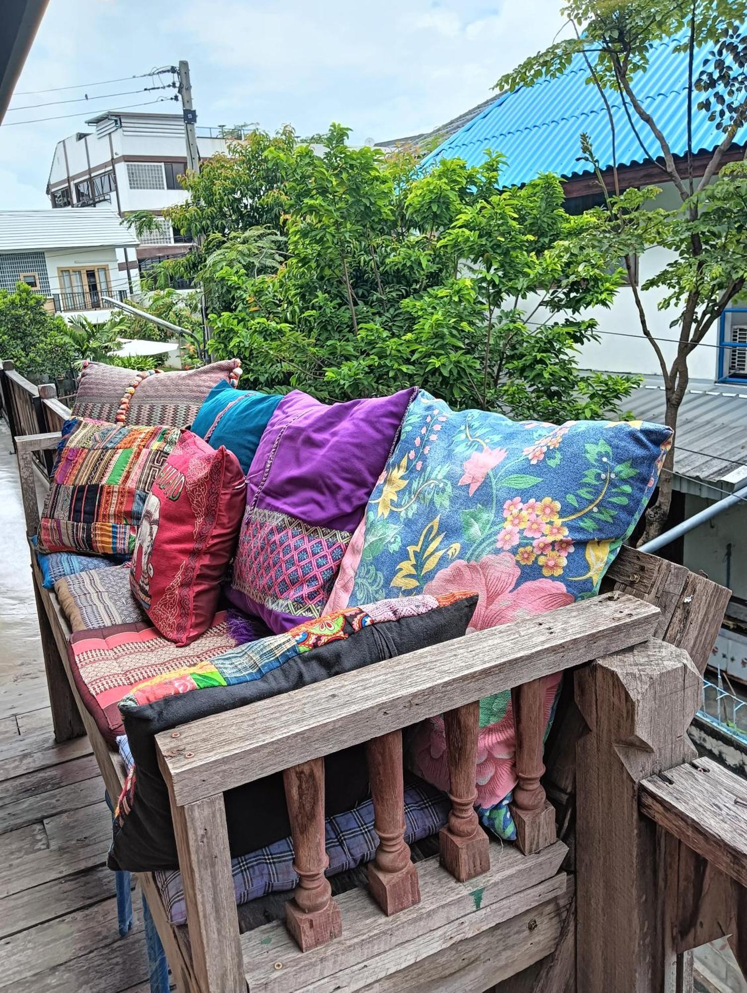 Huen Chiang Man Hostel (Adults Only) Chiang Mai Exterior photo
