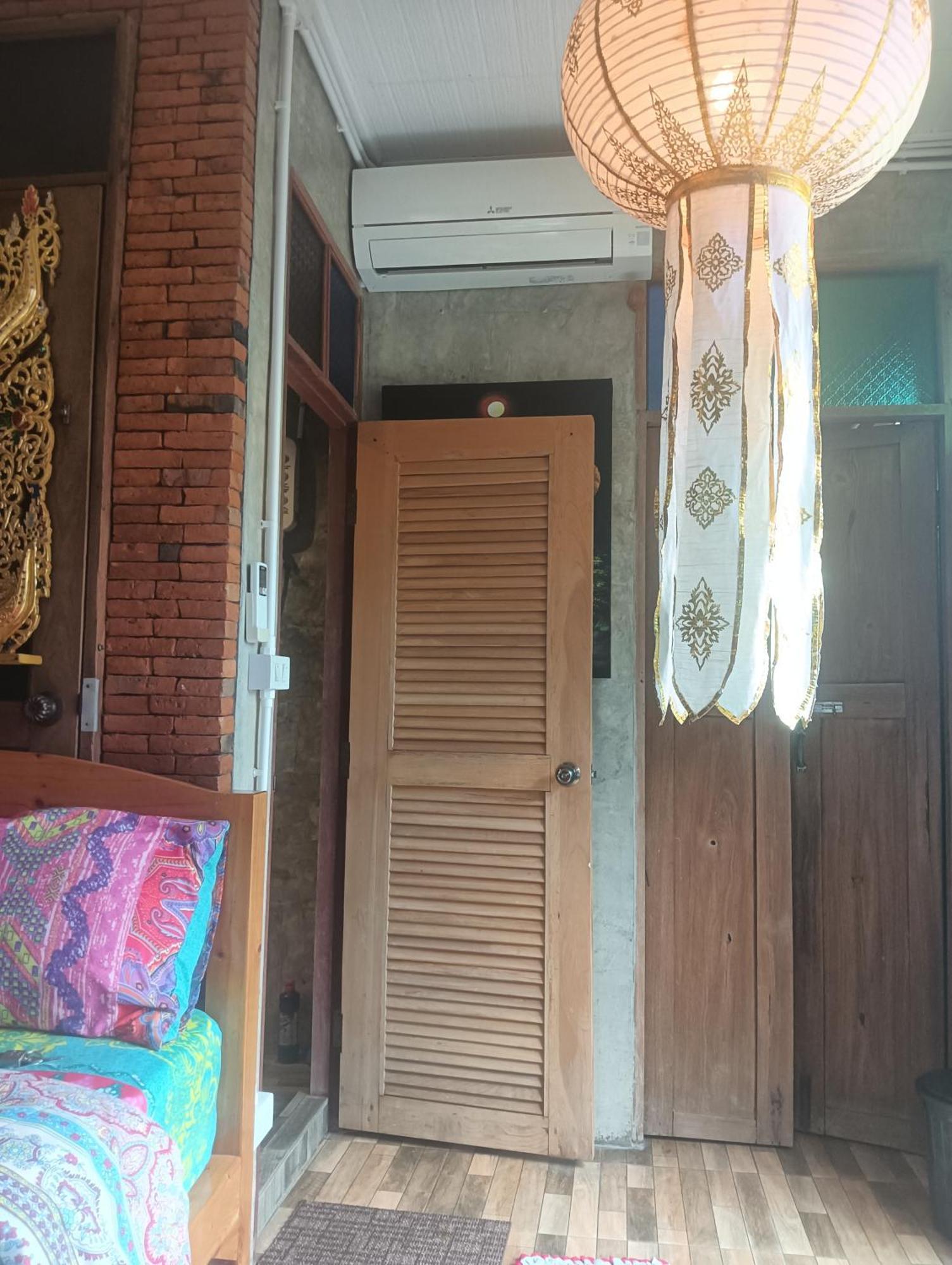 Huen Chiang Man Hostel (Adults Only) Chiang Mai Exterior photo