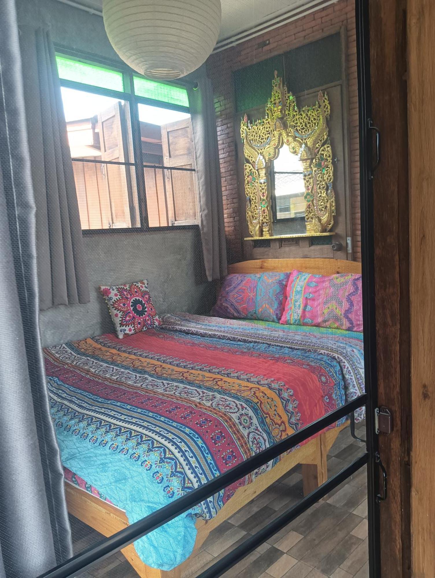 Huen Chiang Man Hostel (Adults Only) Chiang Mai Exterior photo