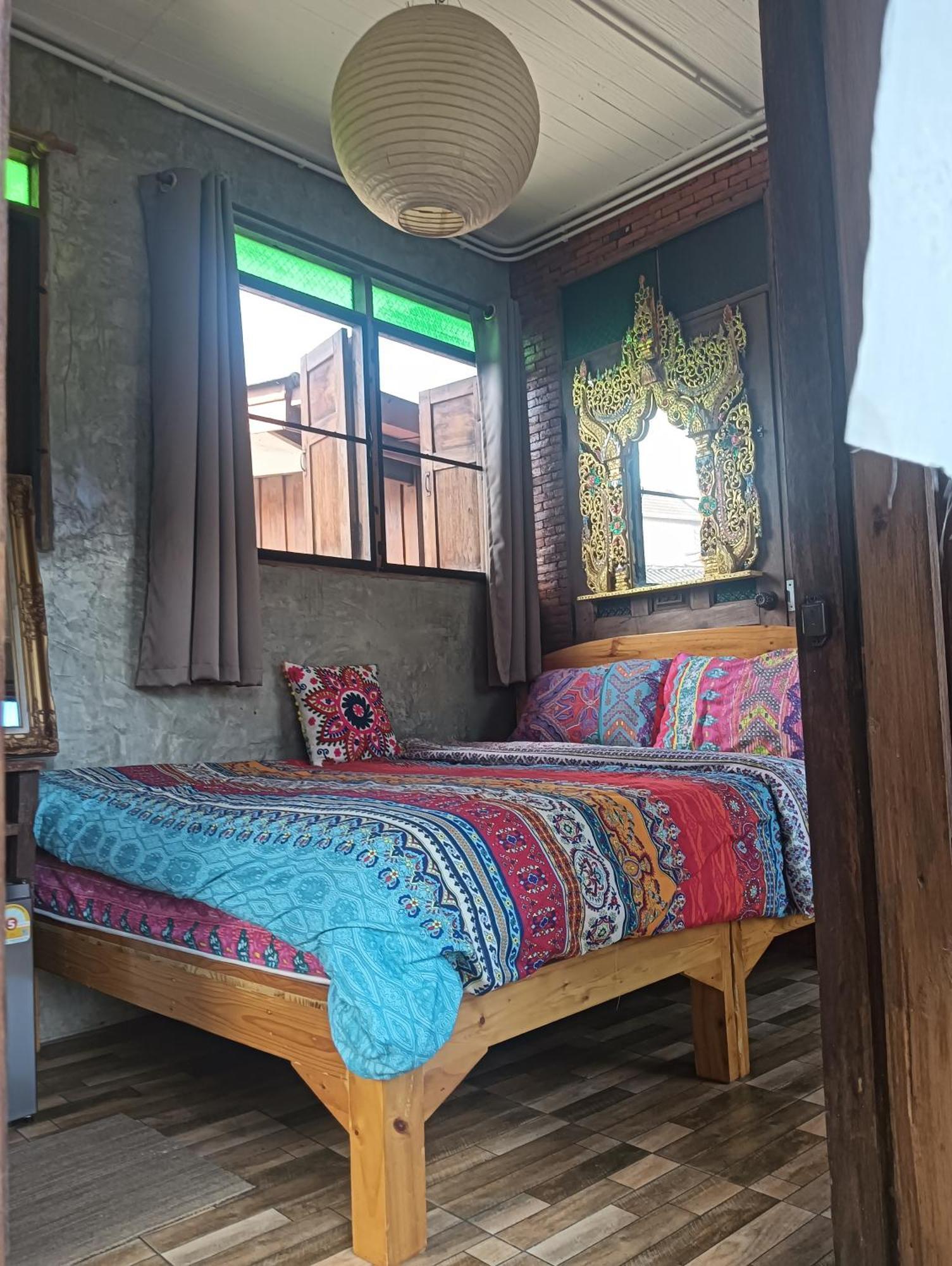 Huen Chiang Man Hostel (Adults Only) Chiang Mai Exterior photo
