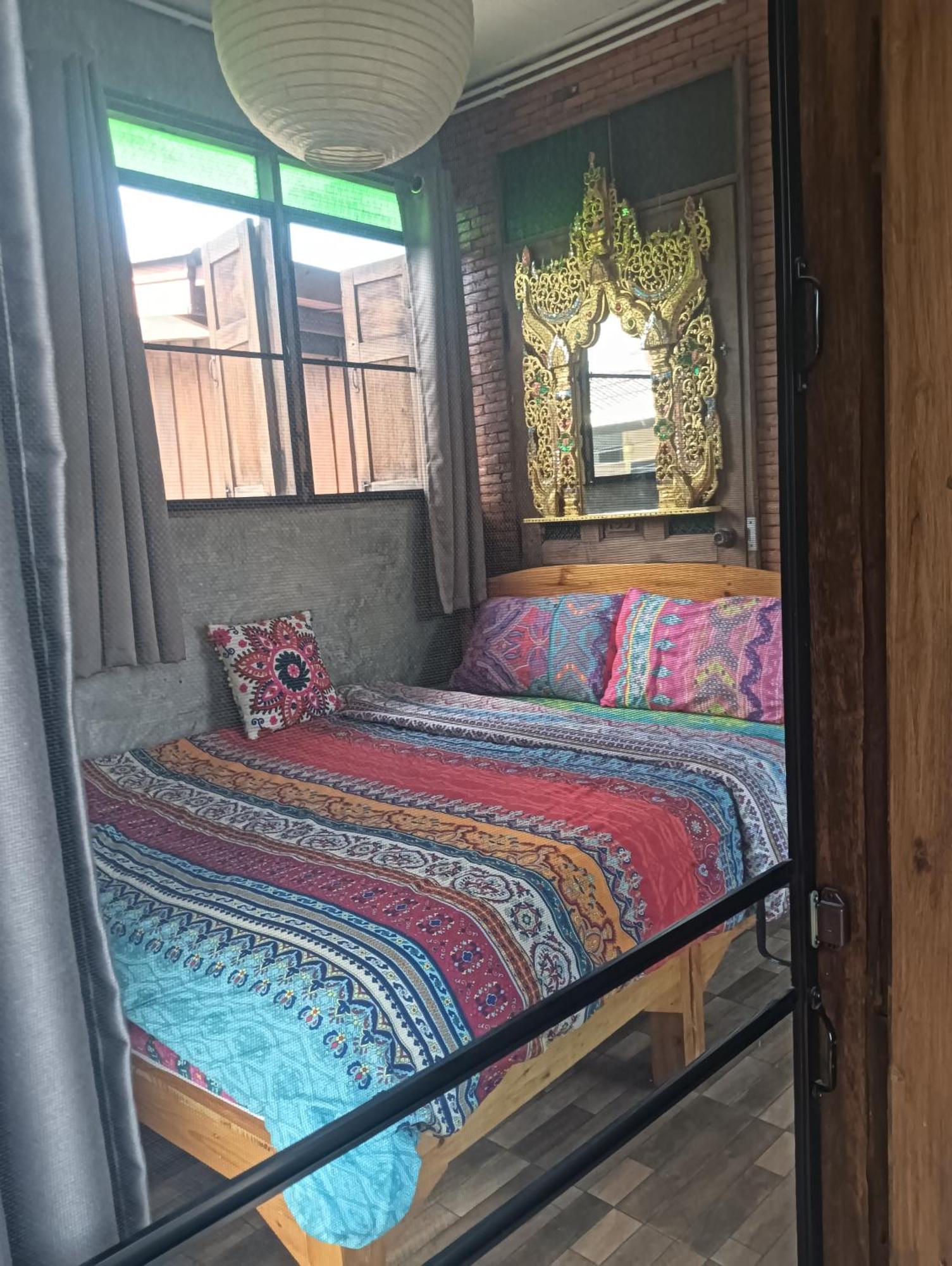 Huen Chiang Man Hostel (Adults Only) Chiang Mai Exterior photo